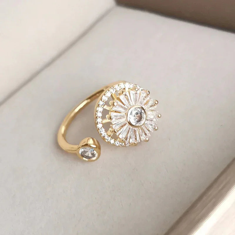 Women’s Good Luck Charm Ring