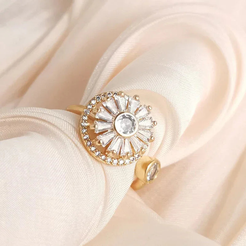 Women’s Good Luck Charm Ring