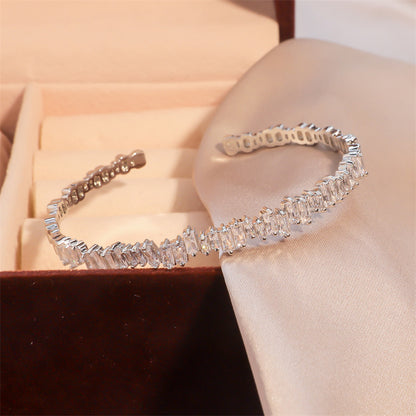 Geometric Irregular Zircon Star Bracelet for Women – Elegant Minimal Sparkle Jewelry